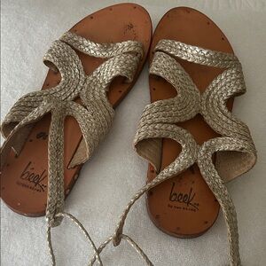 EUC Beek Braided Metallic Gold Leather Sandals/ Made in Brazil